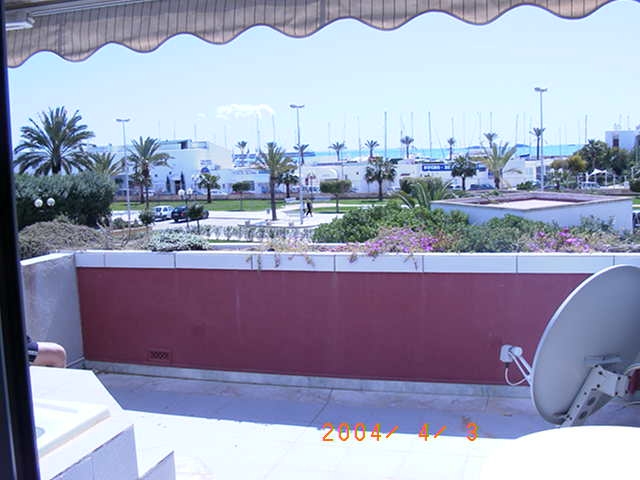 Terraza vista puerto deportivo